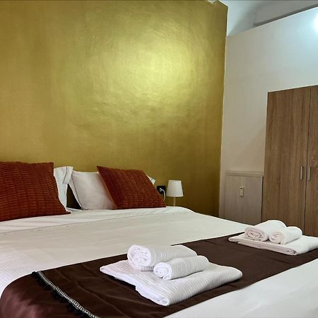 Genova Gold Rooms Exterior photo