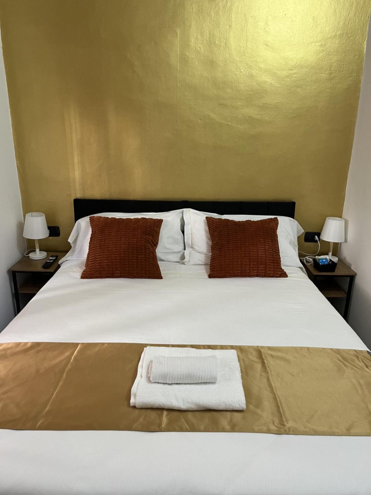 Genova Gold Rooms Room photo