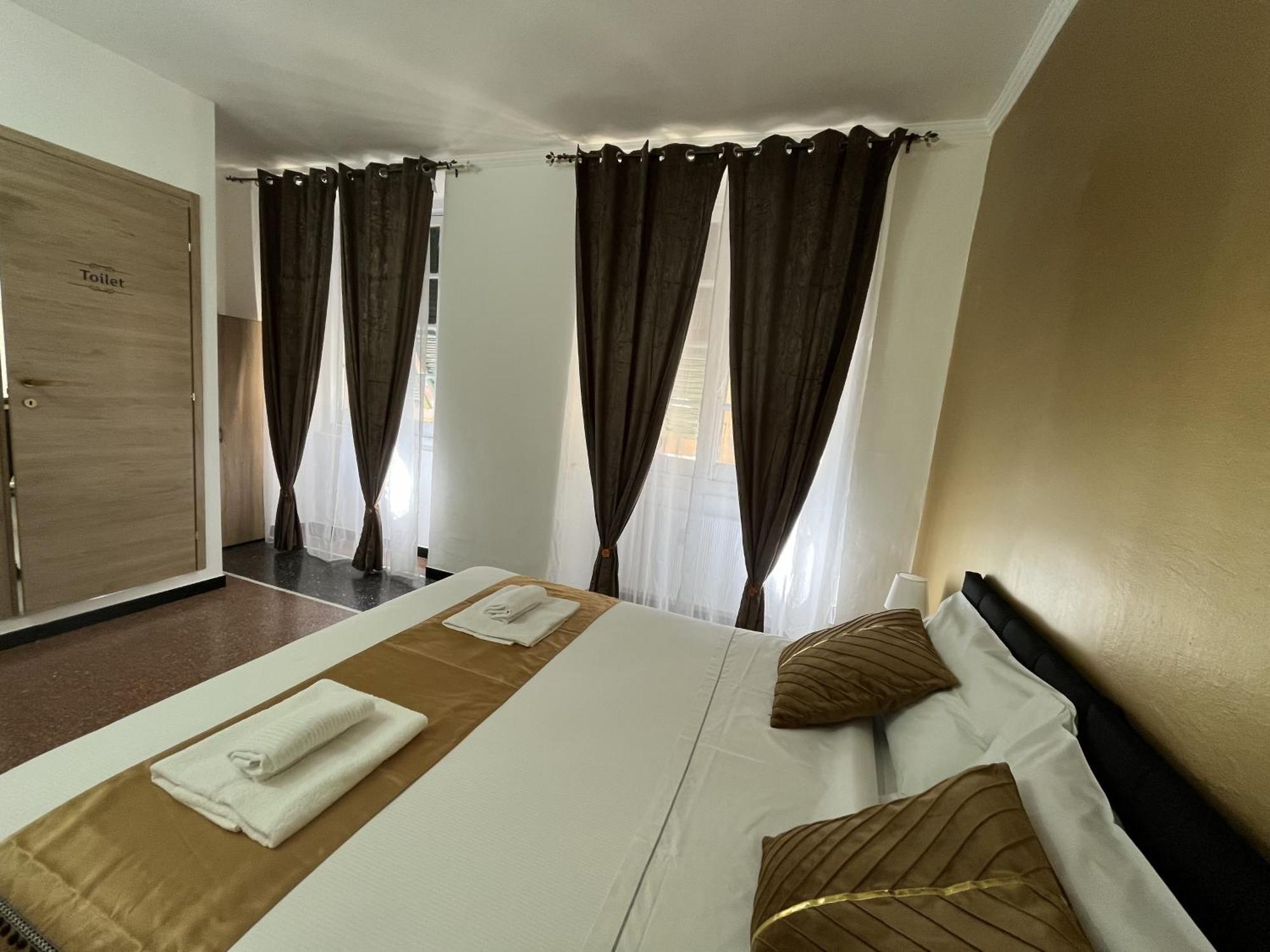 Genova Gold Rooms Exterior photo